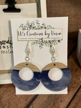 Load image into Gallery viewer, WOOD &amp; RESIN Earrings
