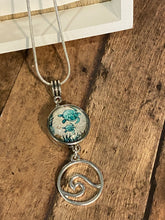 Load image into Gallery viewer, BEACH WAVE Snap Necklace
