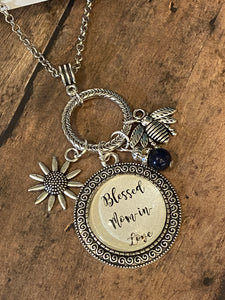 MOM IN LOVE Necklace (C189) 24"