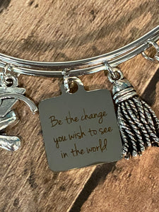 GRADUATE Be The Change (B03)