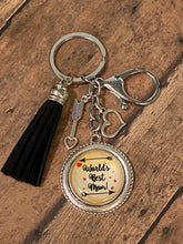 Load image into Gallery viewer, WORLD&#39;S BEST MOM Keychain (K000-21)
