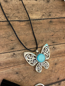 BUTTERFLY Snap Necklace (S78)