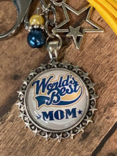 Load image into Gallery viewer, WORLD&#39;S BEST MOM Keychain (K000-03)
