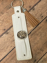 Load image into Gallery viewer, TASSEL Snap Keychain
