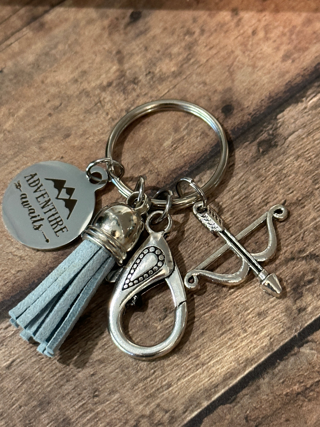 ADVENTURE AWAITS Purse Charm (P13)