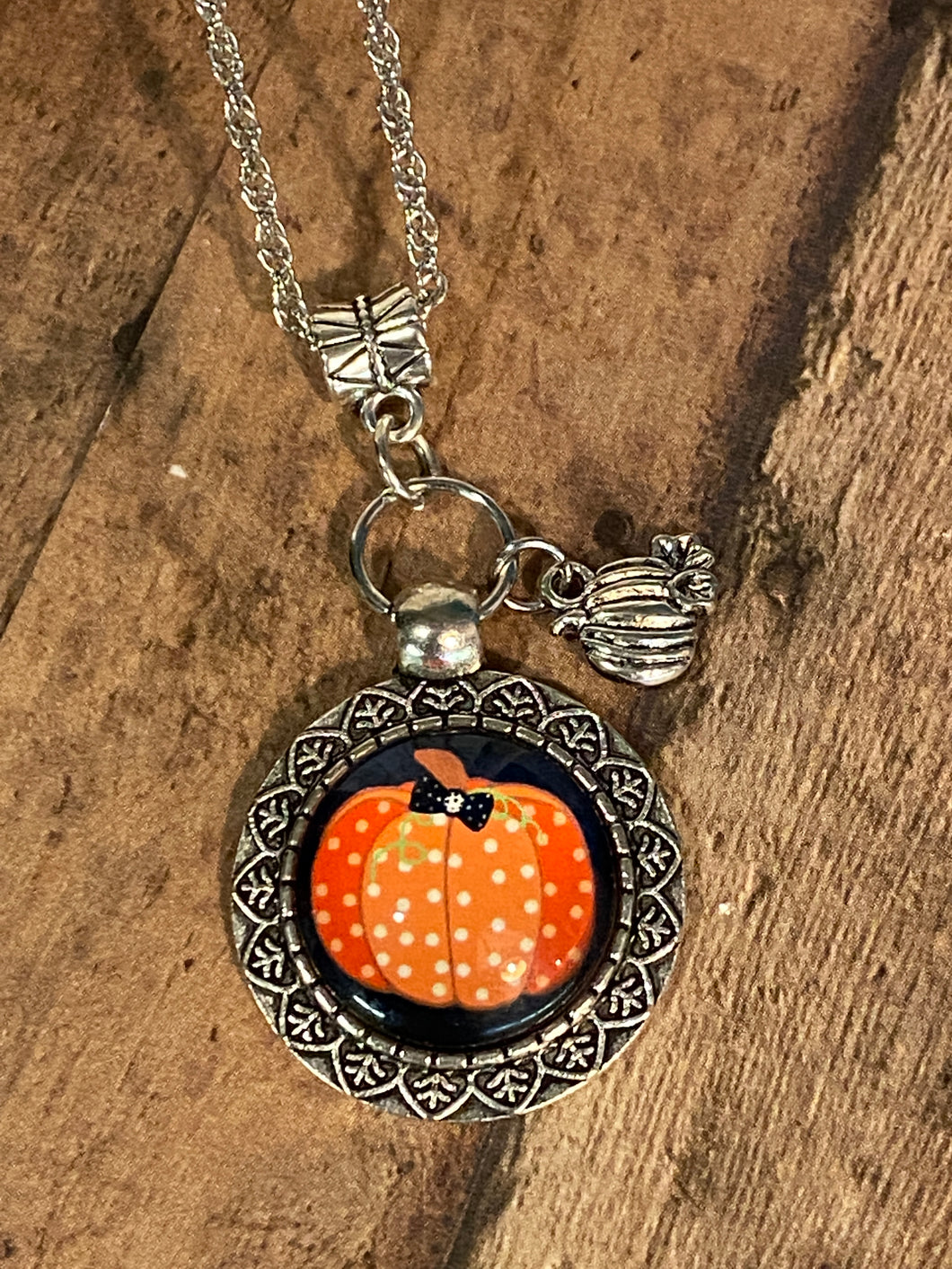 FALL PUMPKIN Necklace (N29) 24