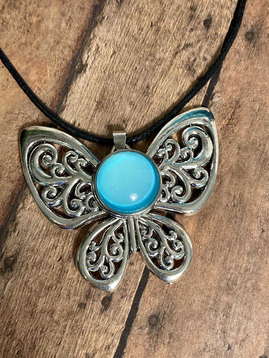 BUTTERFLY Snap Necklace (S78)