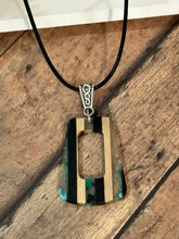 Load image into Gallery viewer, WOOD &amp; RESIN Necklace
