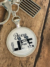 Load image into Gallery viewer, JEEP LIFE Keychain (K000-06)
