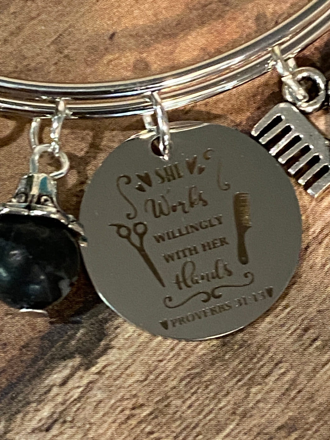 HAIRDRESSER:  Works Willingly w/Her Hands (B143)