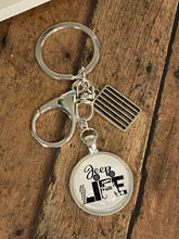 Load image into Gallery viewer, JEEP LIFE Keychain (K000-06)
